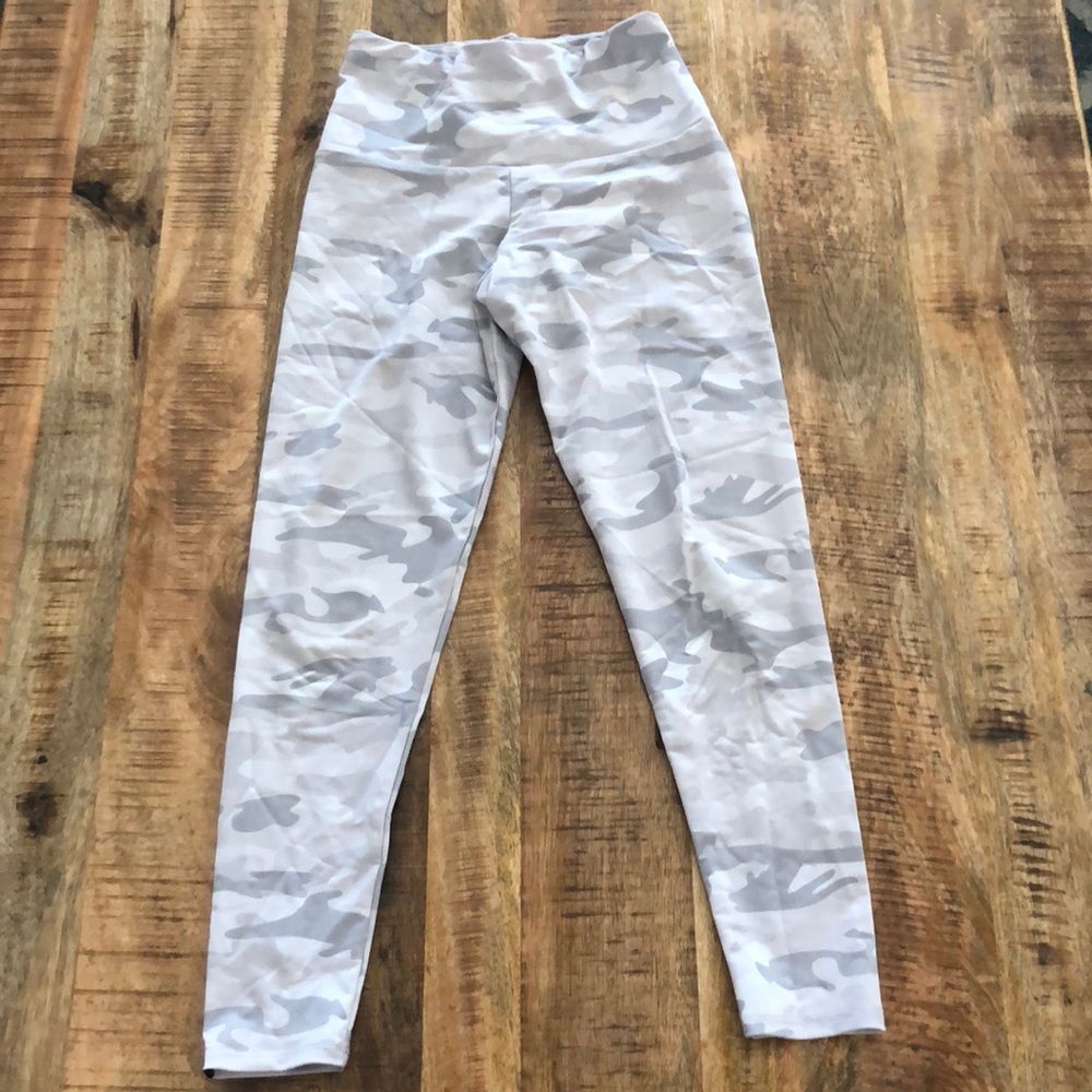 Onzie Ankle Leggings